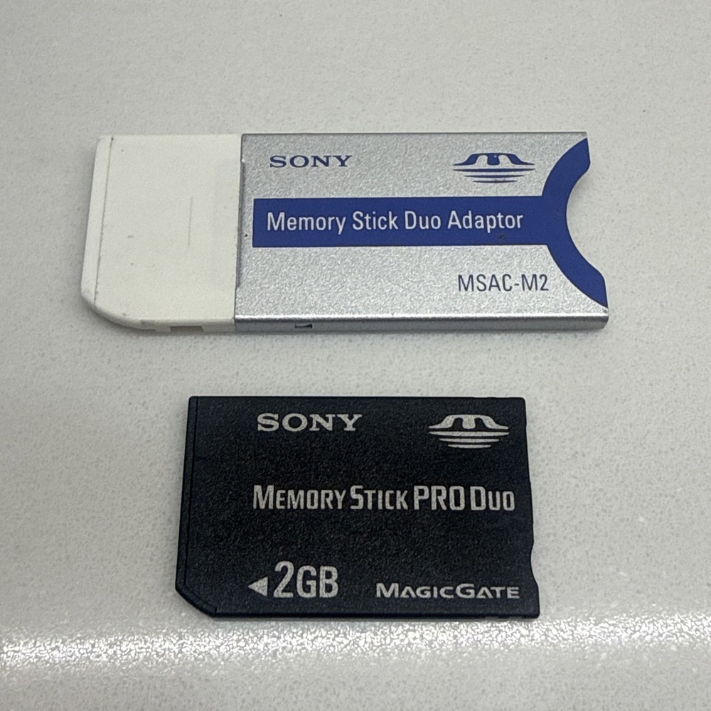 Sony 2GB Memory Stick PRO Duo + Adapter MSAC-M2 Tested PSP Cypershot Camera